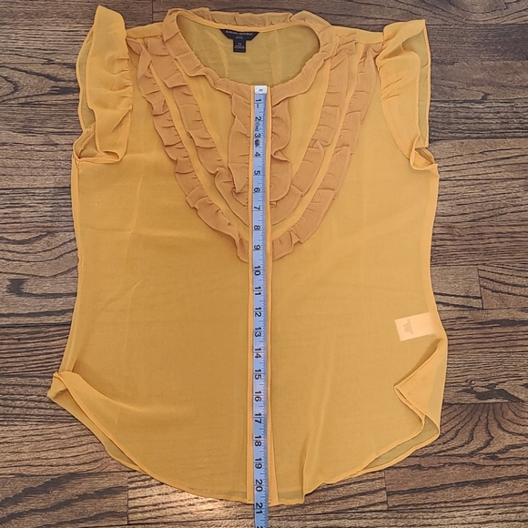 Banana Republic sheer top - Picture 8 of 8